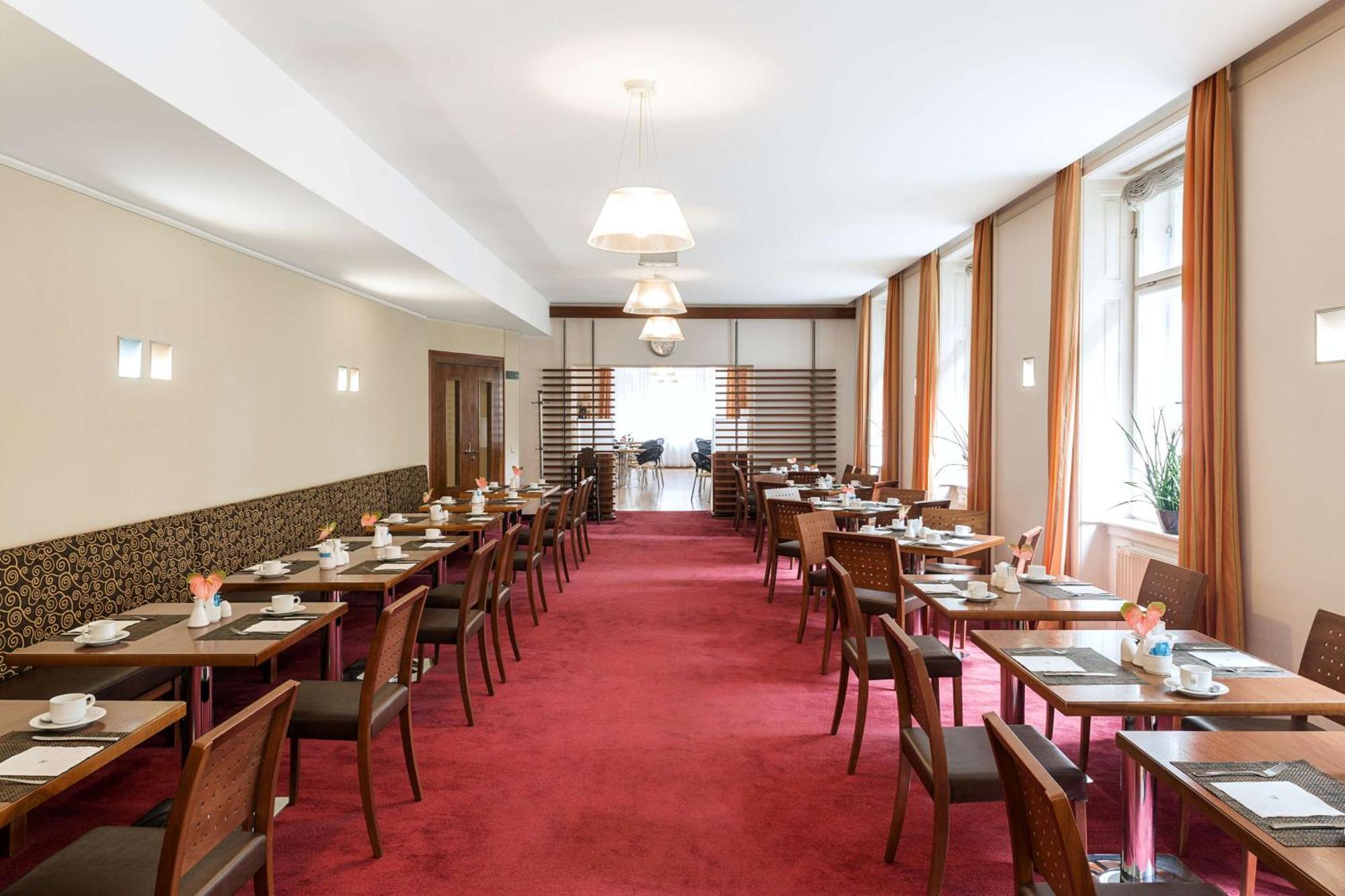 Nh Belvedere Hotel Vienne